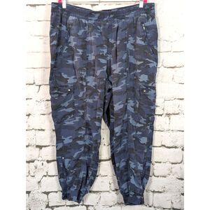 LANE BRYANT Camo Cargo Cropped Jogger Casual Urban Sporty Pockets Size 18/20